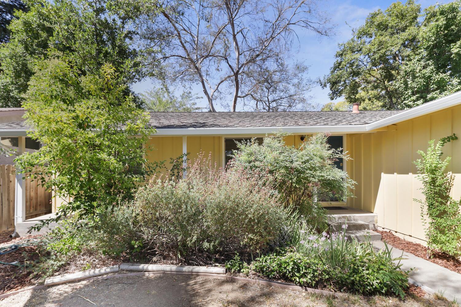 2727 Adrian Drive