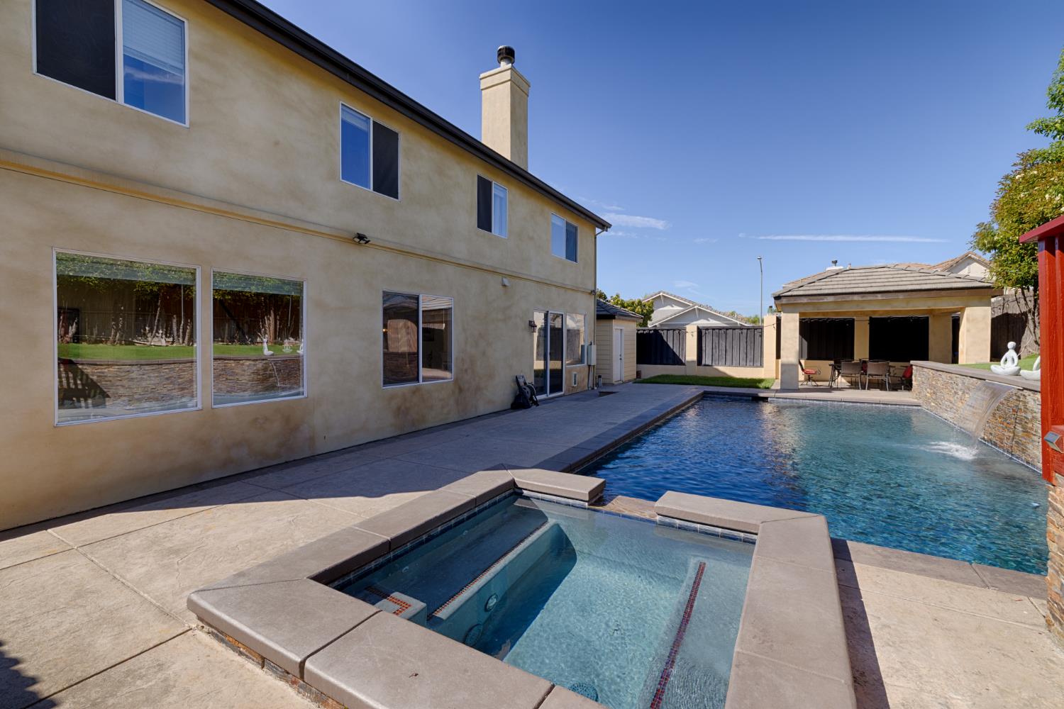 7732 Tennis Court