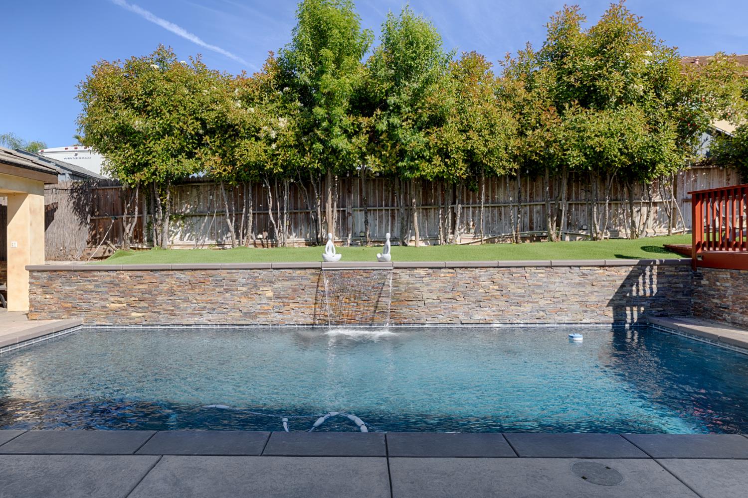 7732 Tennis Court