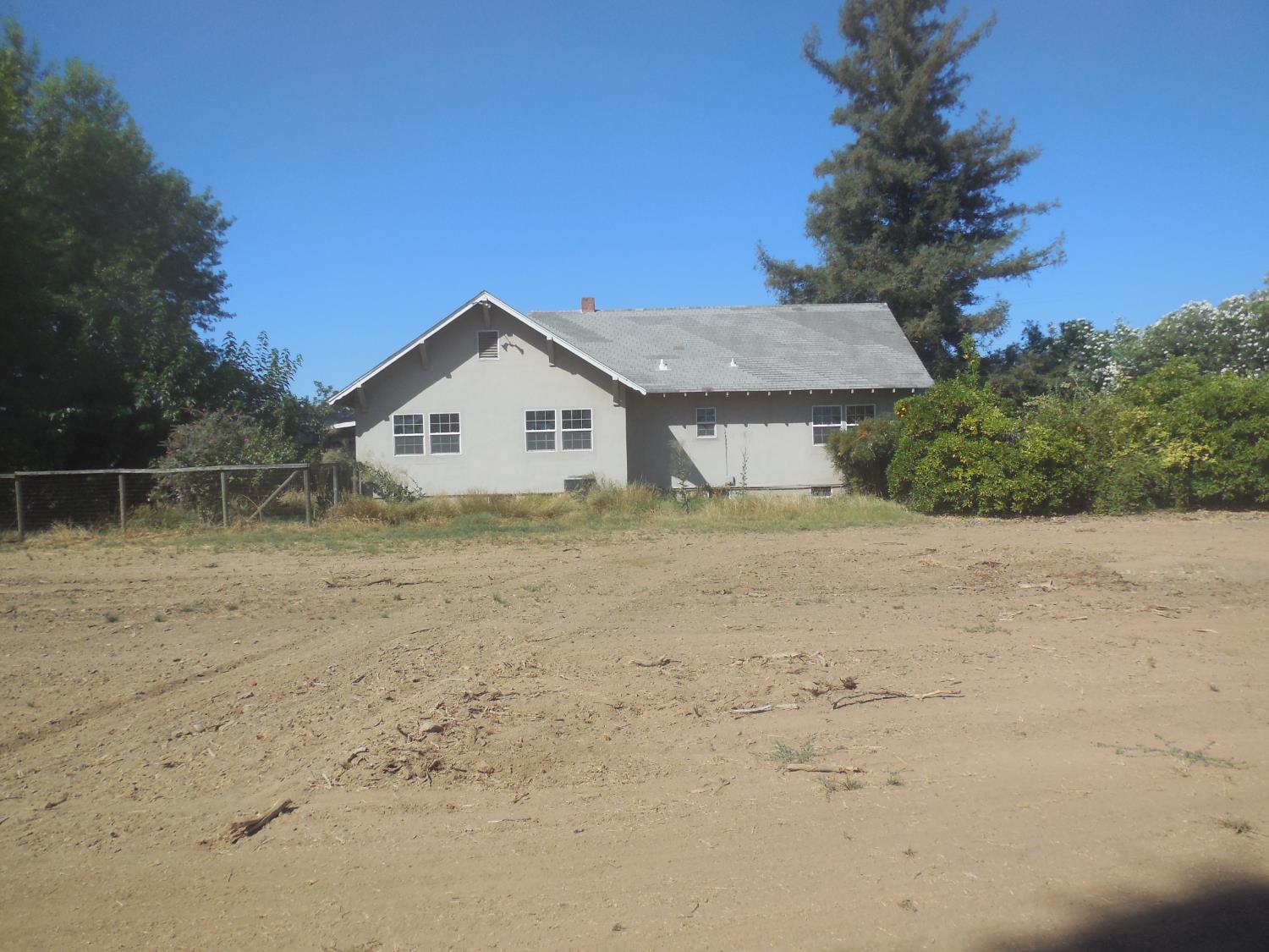 2183 Larkin Road