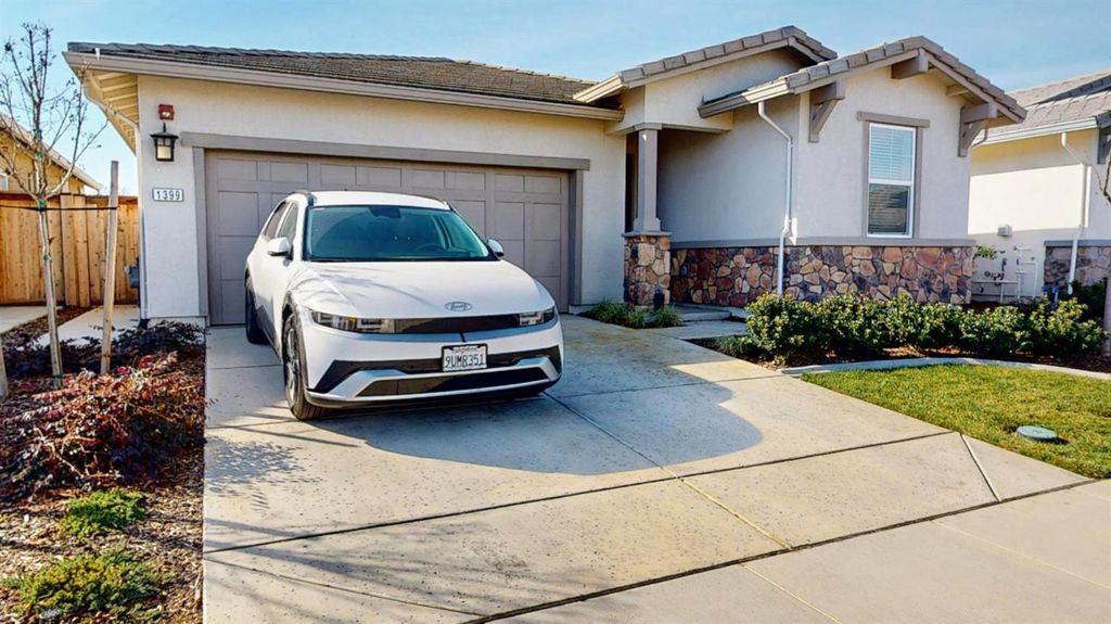 Photo of 1399 Carson River Loop, Lincoln, CA 95648 (MLS # 226015495)