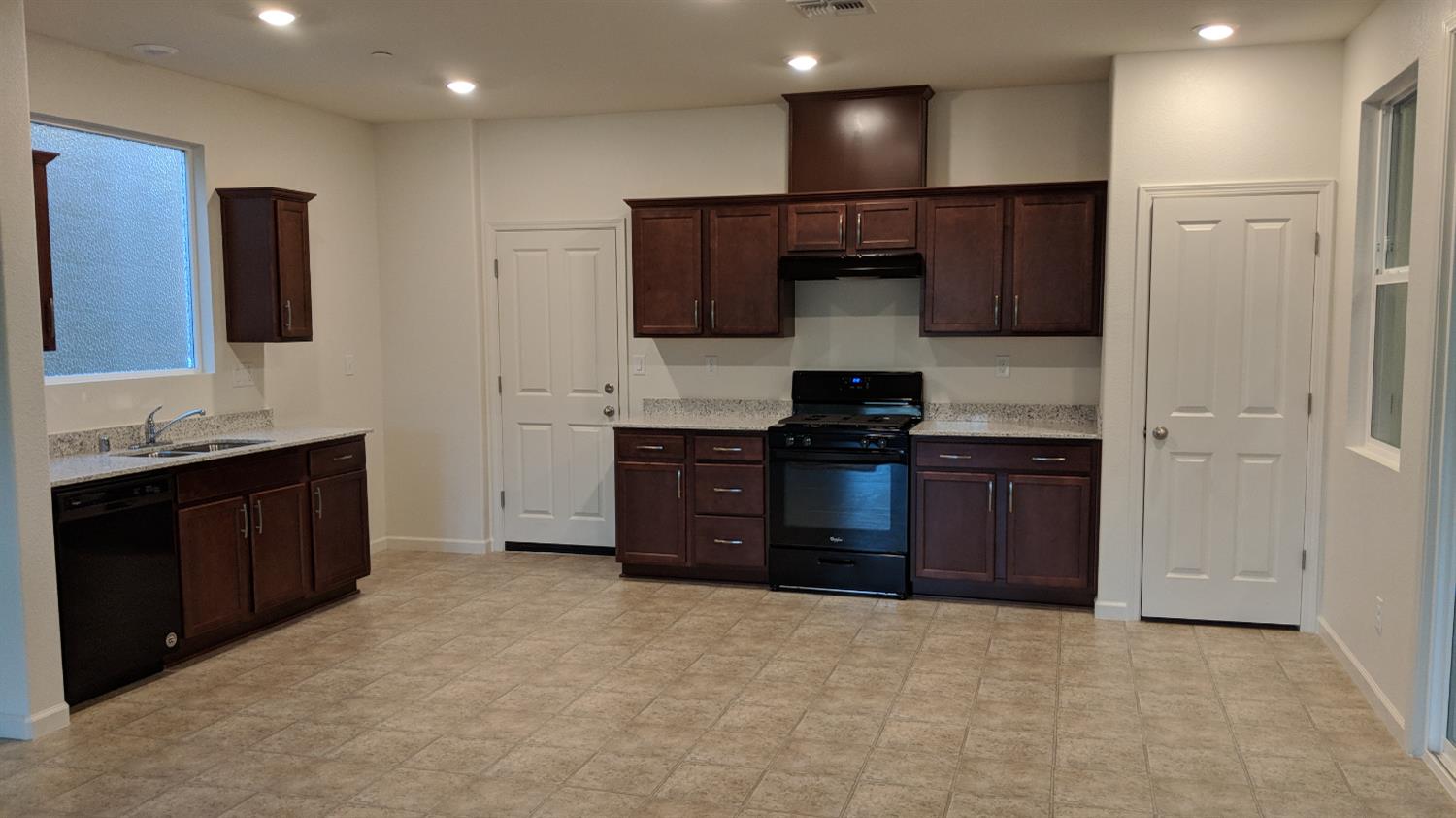 3075 Club Center Dr.