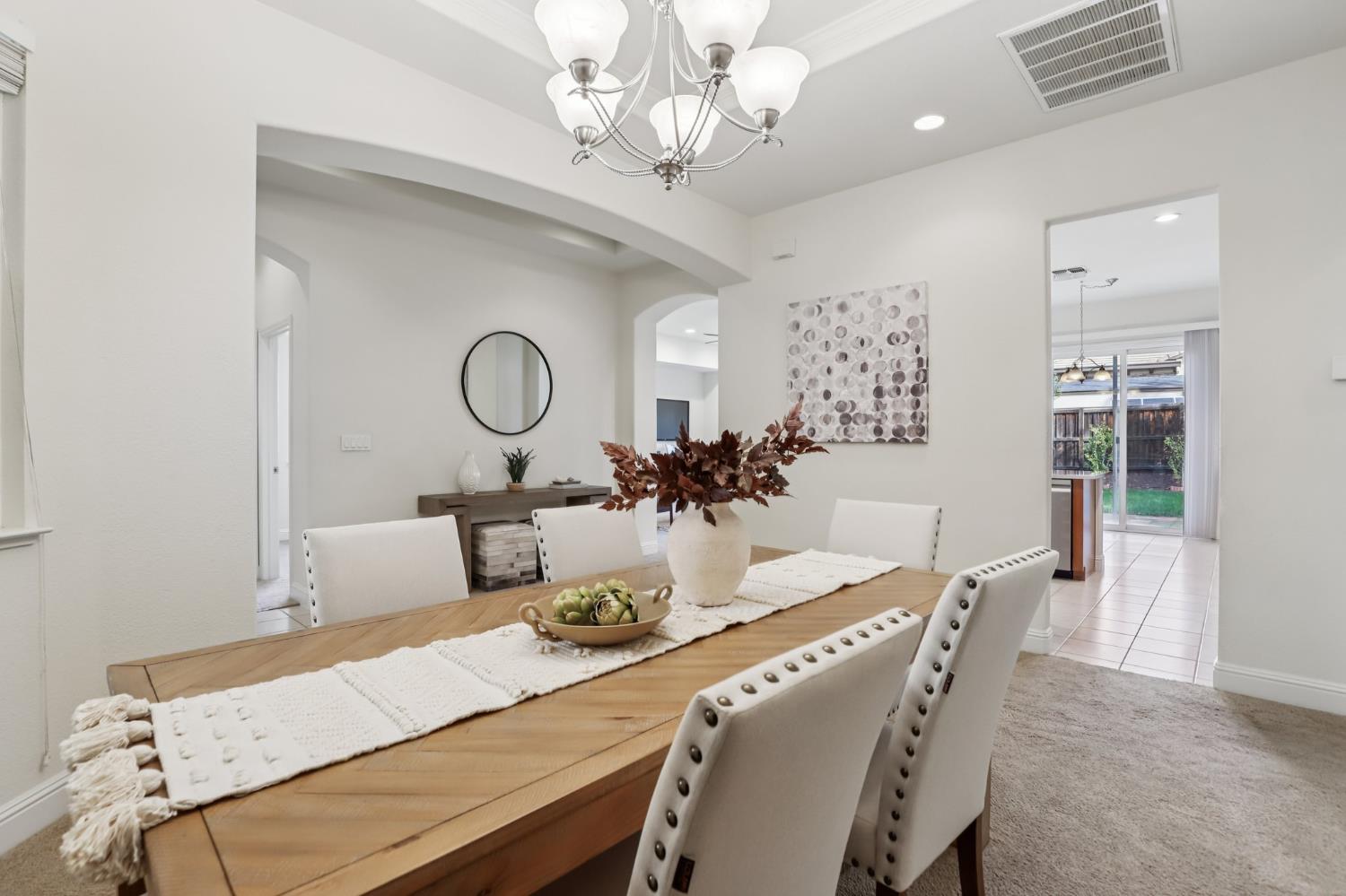 567 Hildebrand Circle