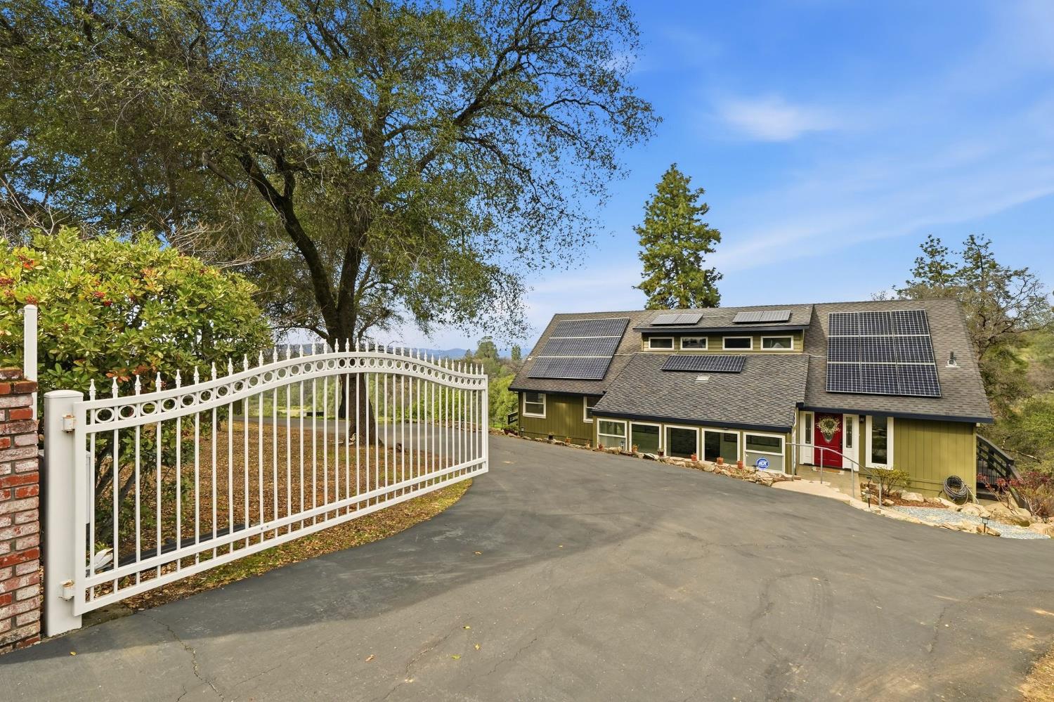 8421 Riverwood Drive