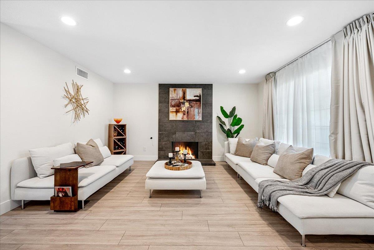 6309 Parkcreek Circle