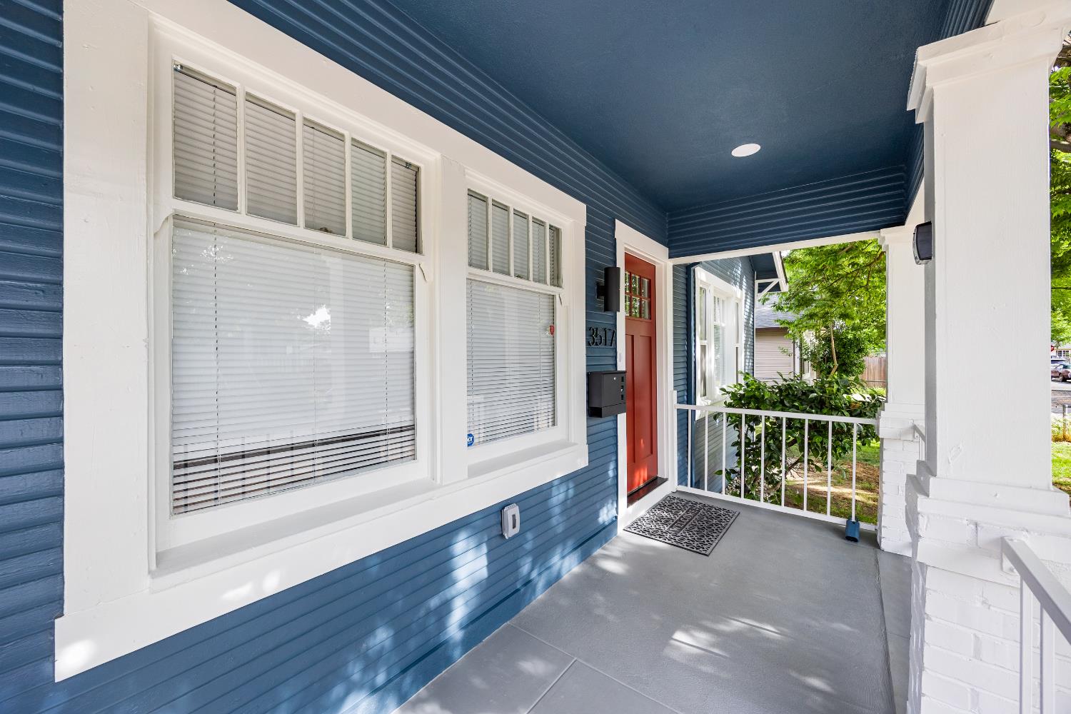 3517 Santa Cruz Way