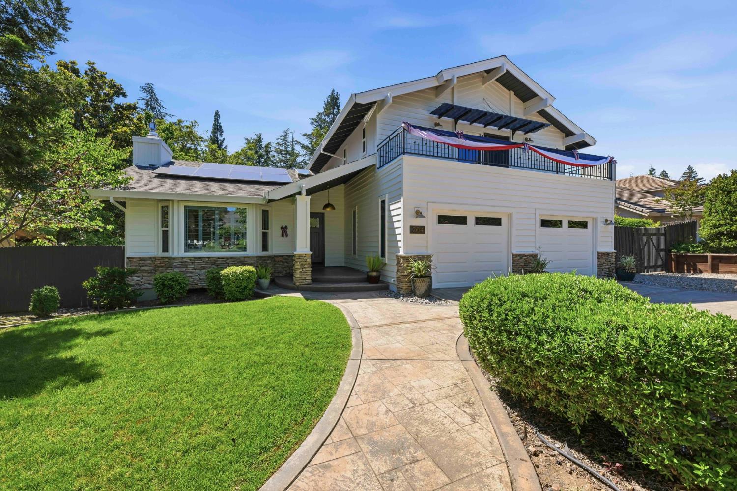 204 Oak Canyon Way