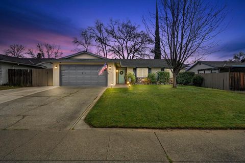 6806 Lakewood Way Orangevale CA 95662