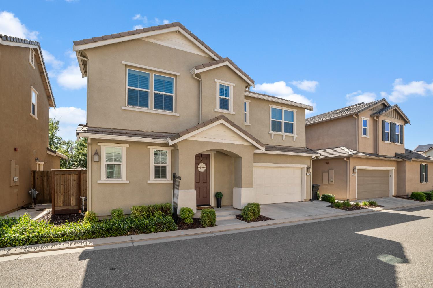 2204 Gallery Drive