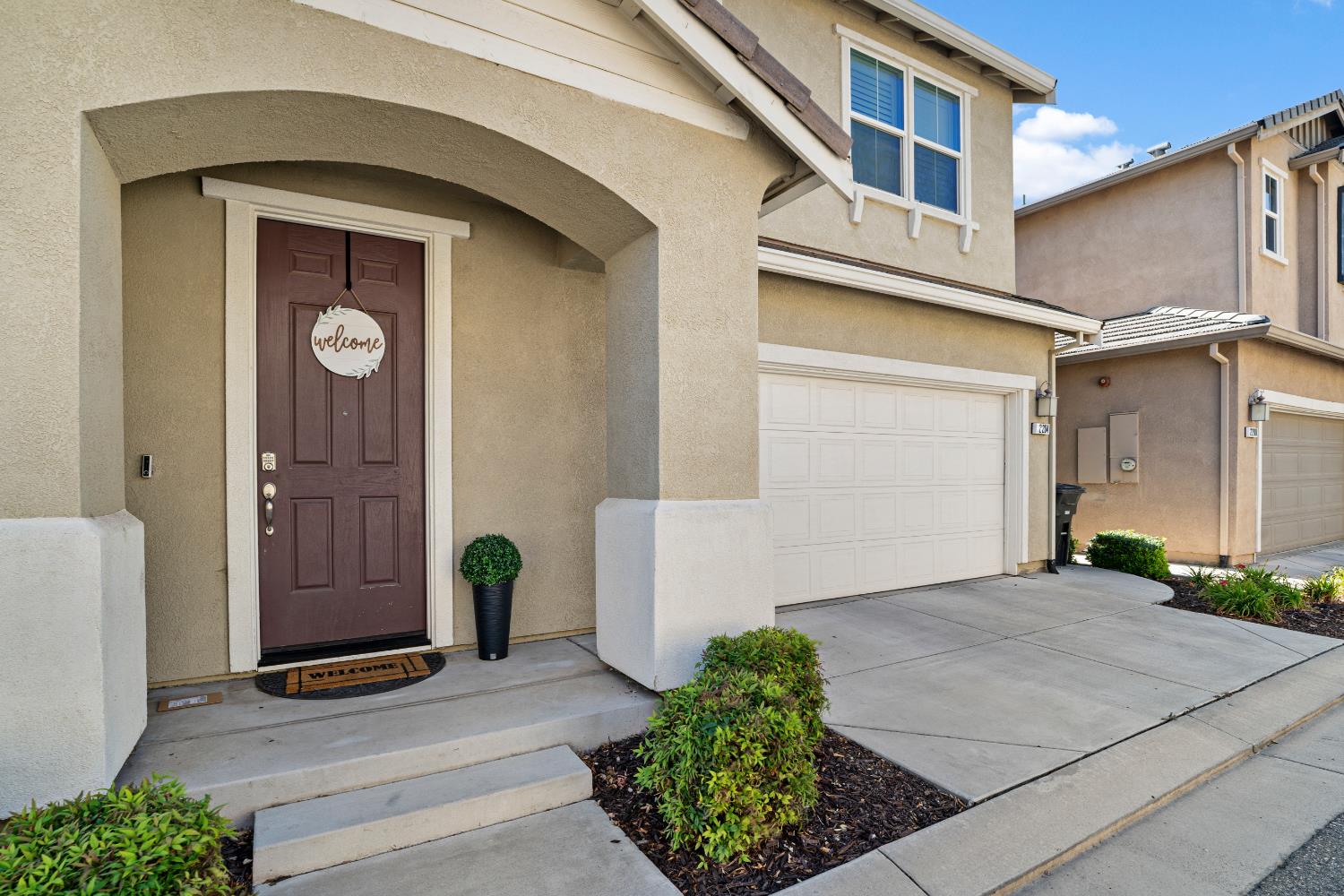 2204 Gallery Drive