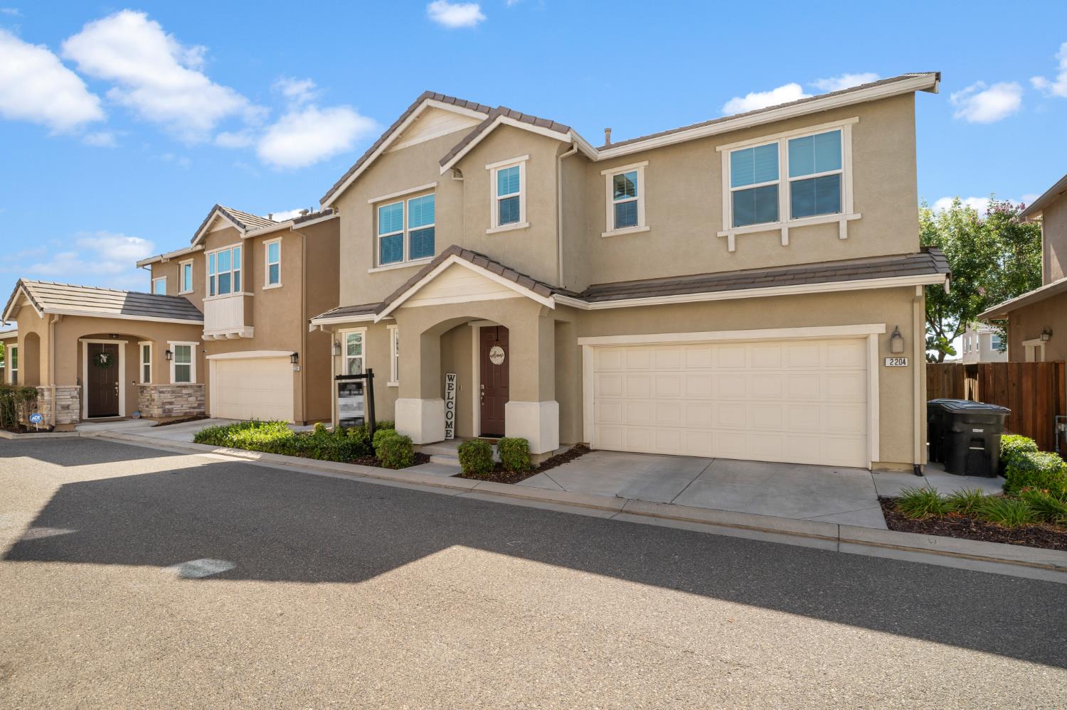 2204 Gallery Drive