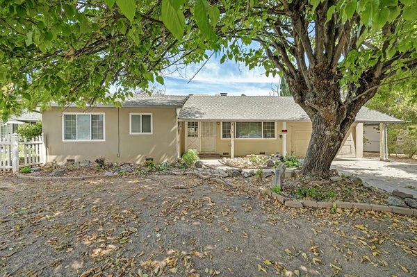 1916 WALNUT AVE, CARMICHAEL, CA 95608 - Image 23ba6f1d5b4ad88f71d06a13529d4fb3/2933799677