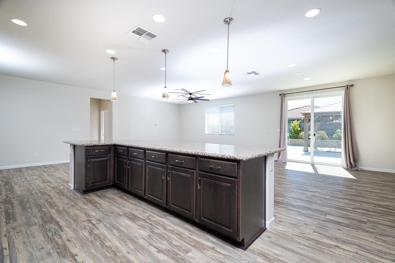 5013 Azalea Park Way