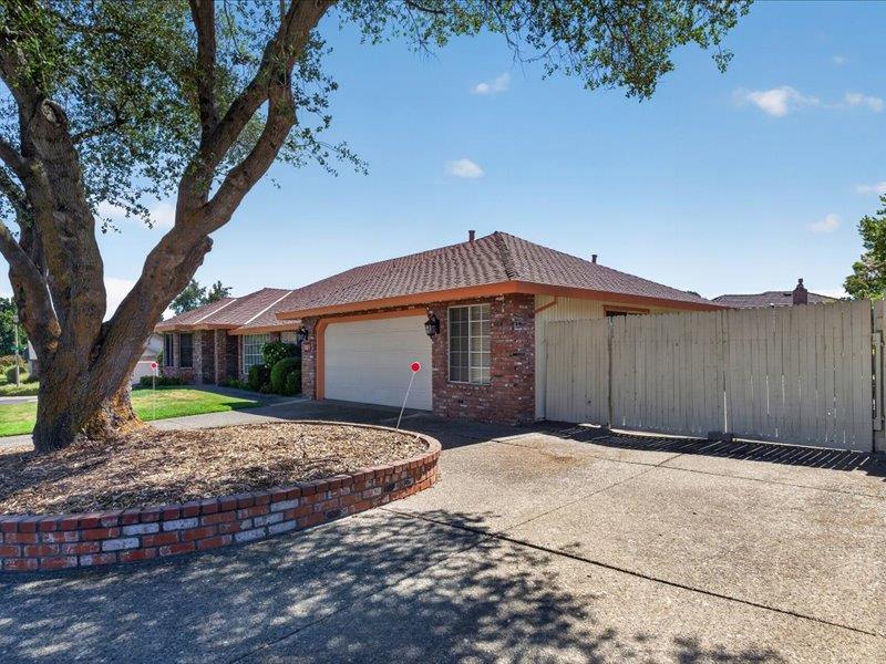 5617 Freeman Drive