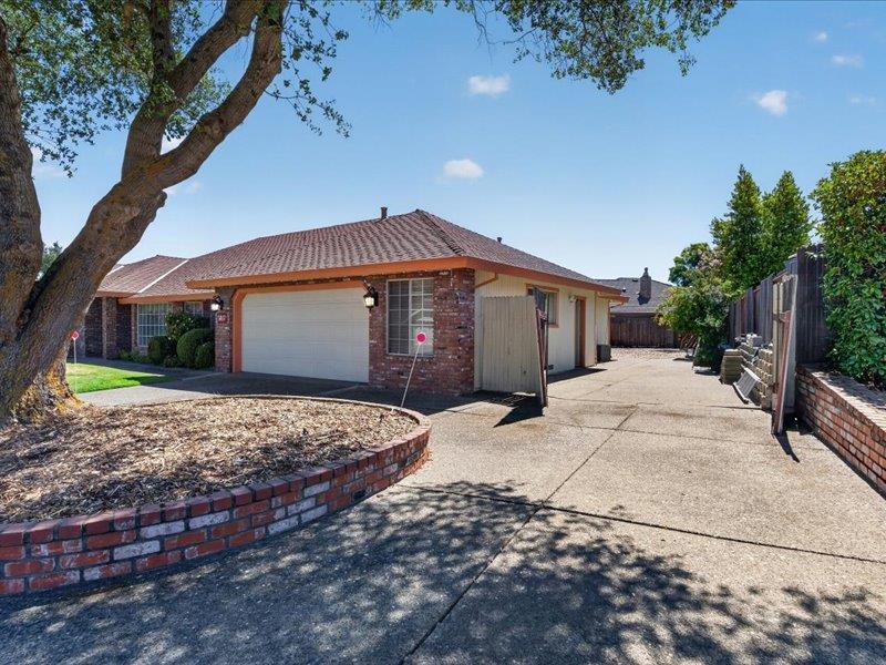 5617 Freeman Drive