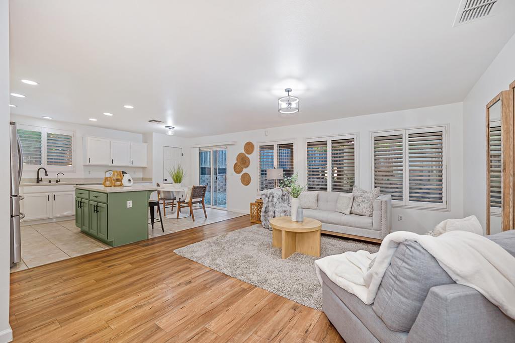 4914 Whitman Court