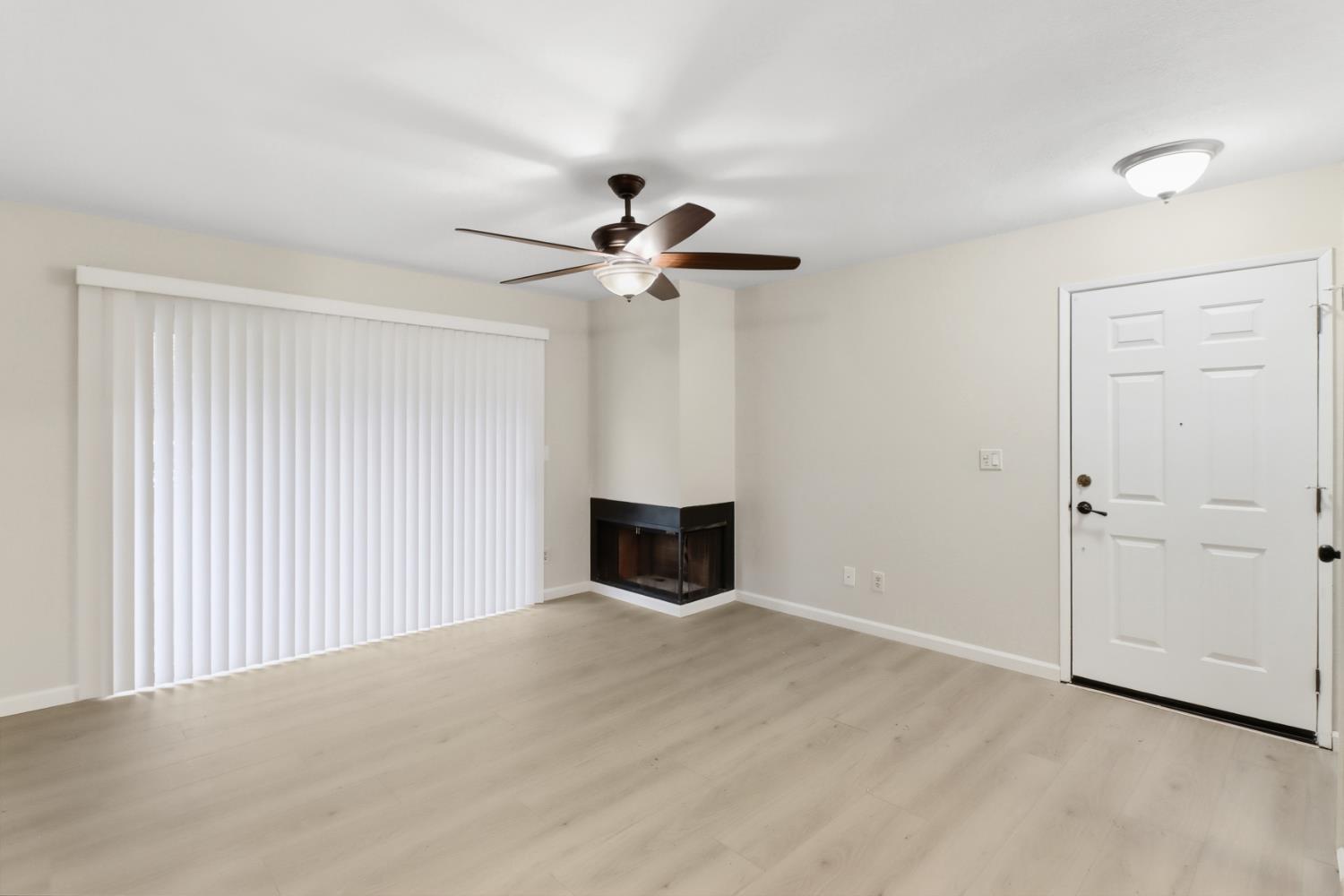 600 Del Verde Circle 2