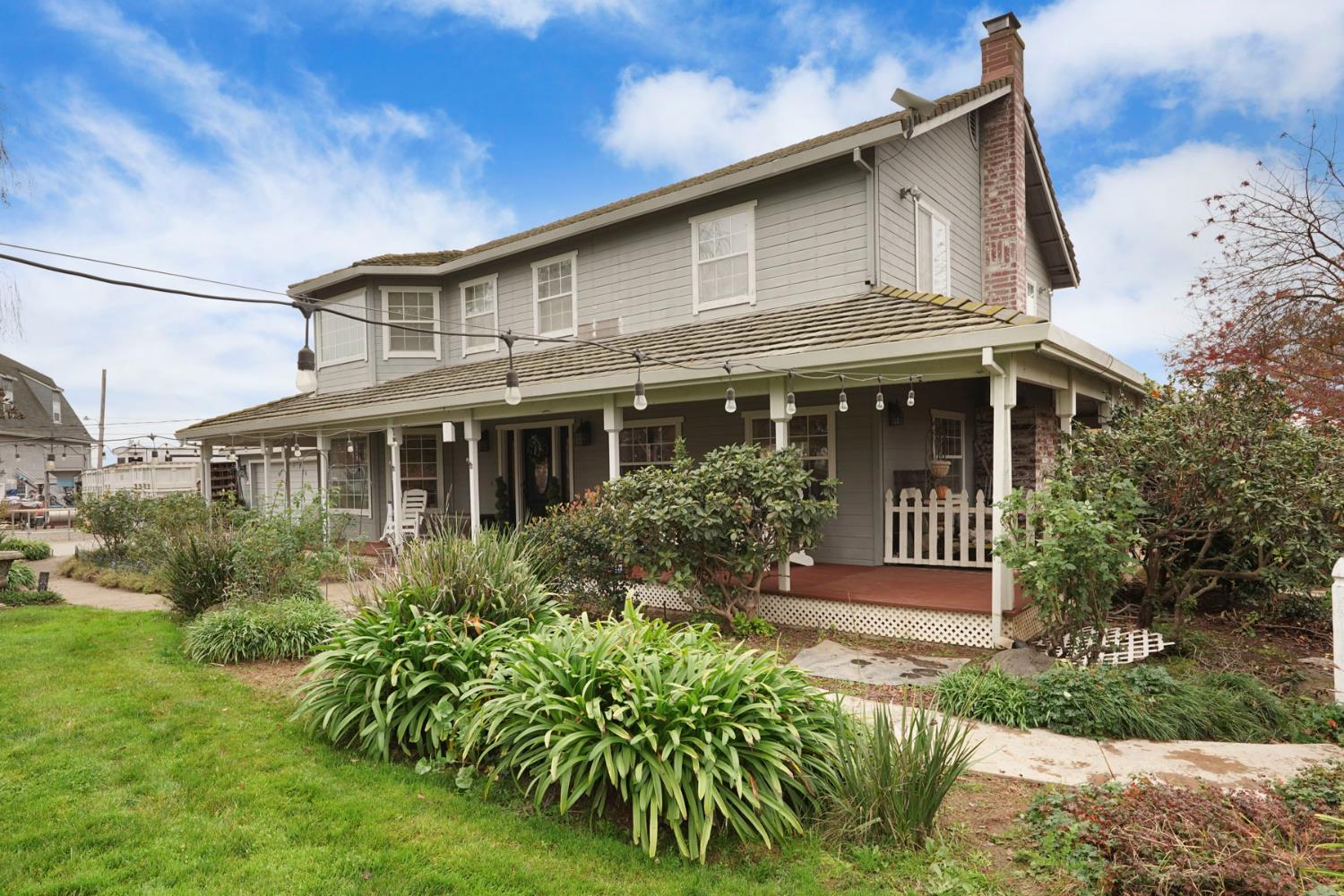 17266 Hillside Drive