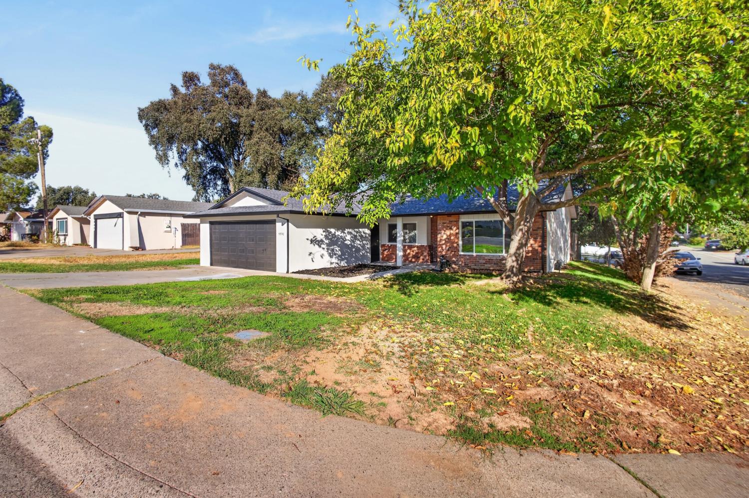 5900 Rich Hill Drive
