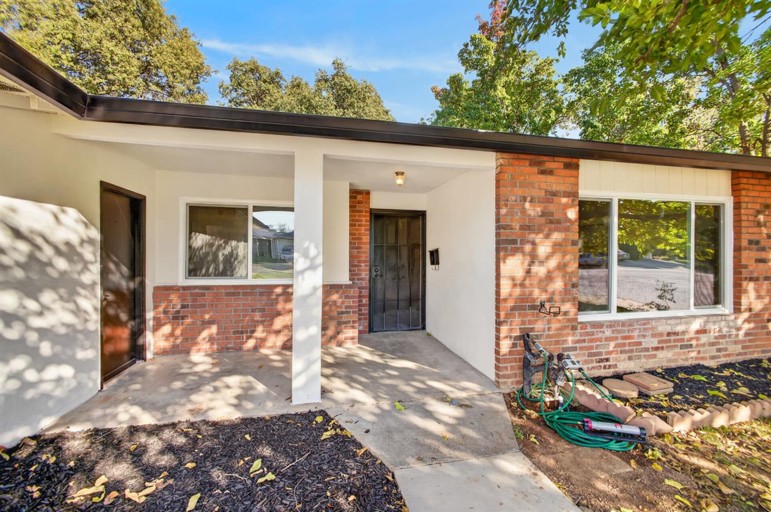 5900 Rich Hill Drive