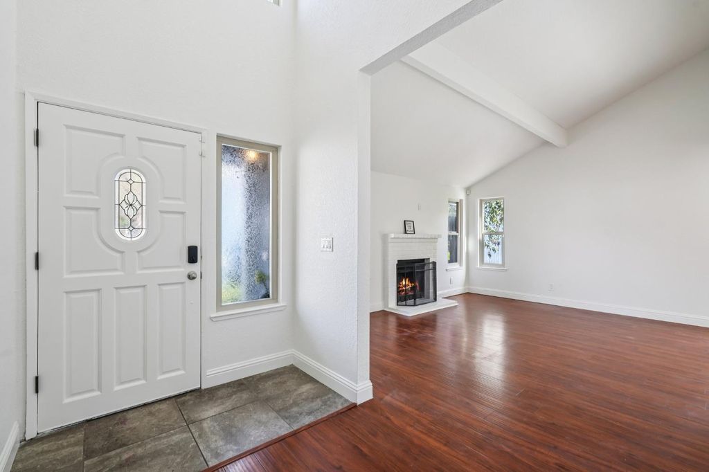 Photo of 118 Saginaw Circle, Sacramento, CA 95833 (MLS # 226012297)