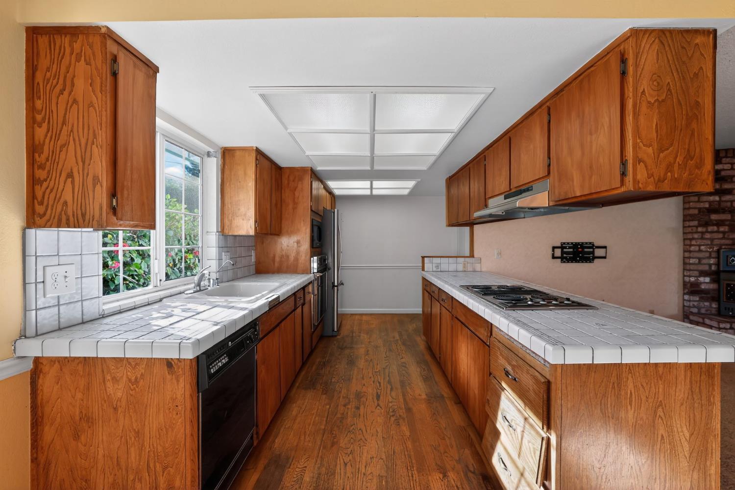 8260 E Granite Drive