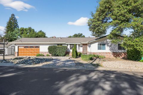 8260 E Granite Drive Granite Bay CA 95746