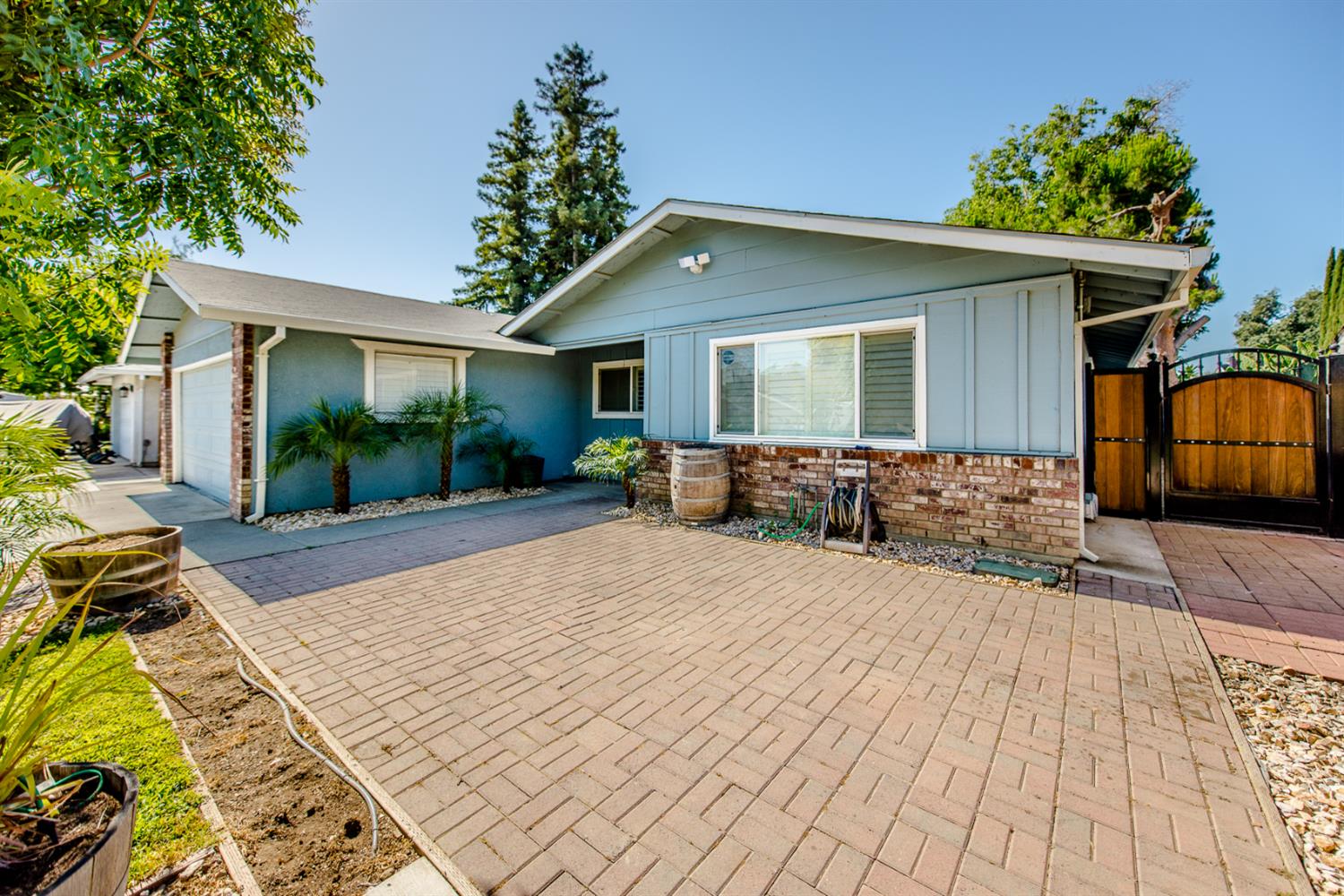 436 Abbey Place