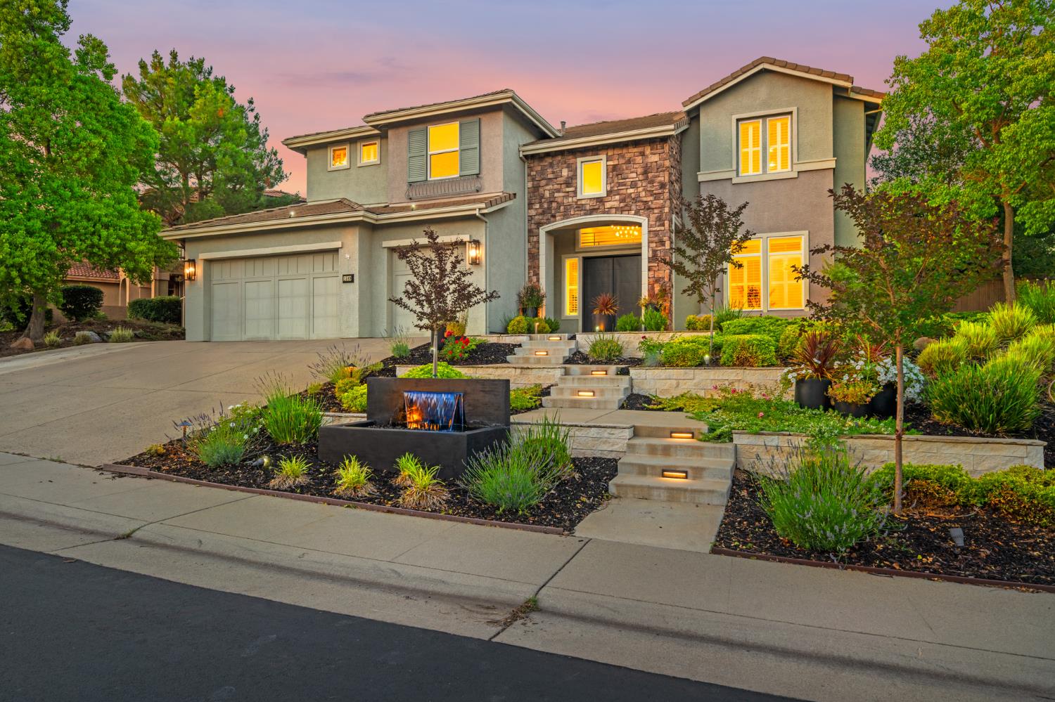 1589 Vista Ridge Way