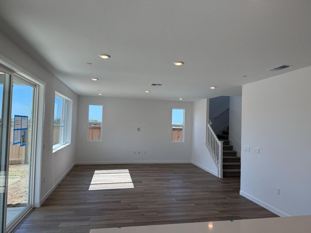 Photo of 8132 Cadette Court, Elk Grove, CA 95757 (MLS # 226034843)