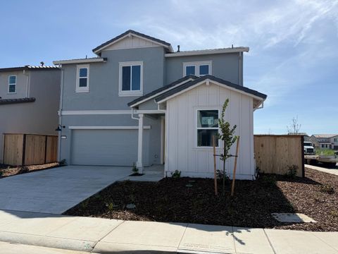 8132 Cadette Court Elk Grove CA 95757