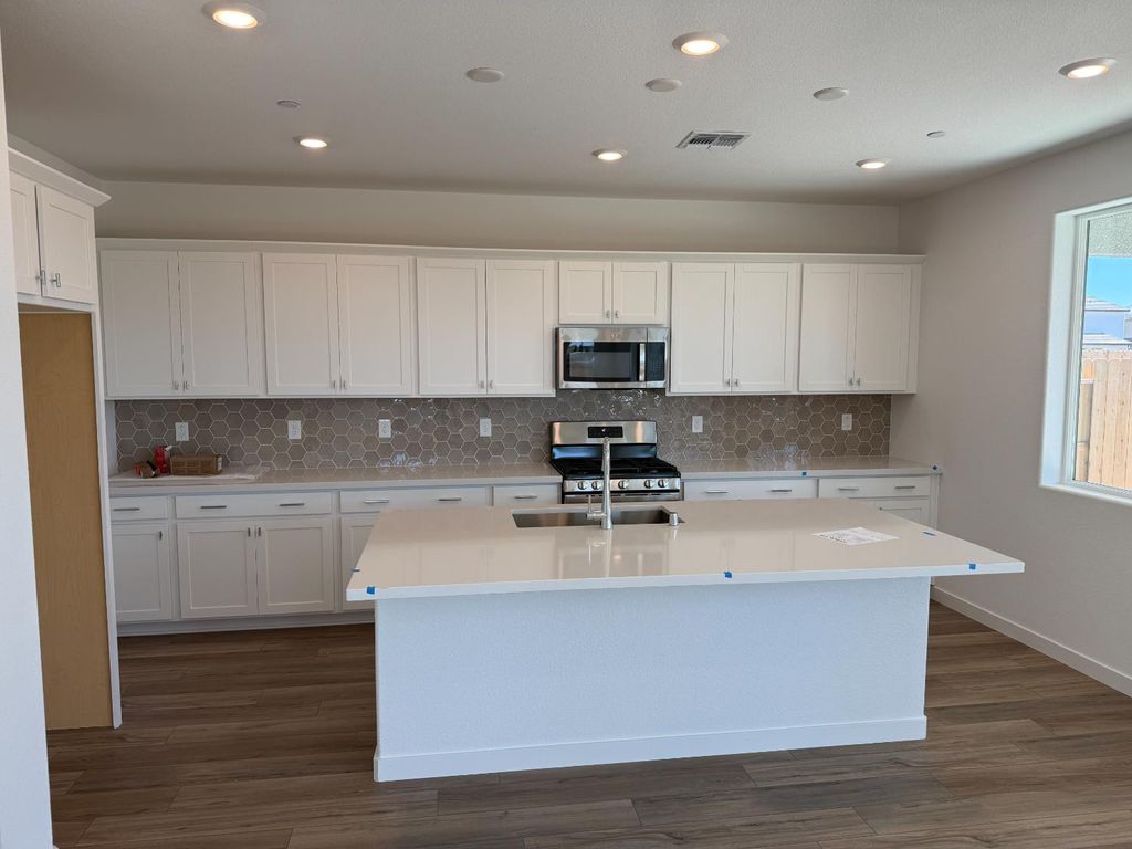 Photo of 8132 Cadette Court, Elk Grove, CA 95757 (MLS # 226034843)