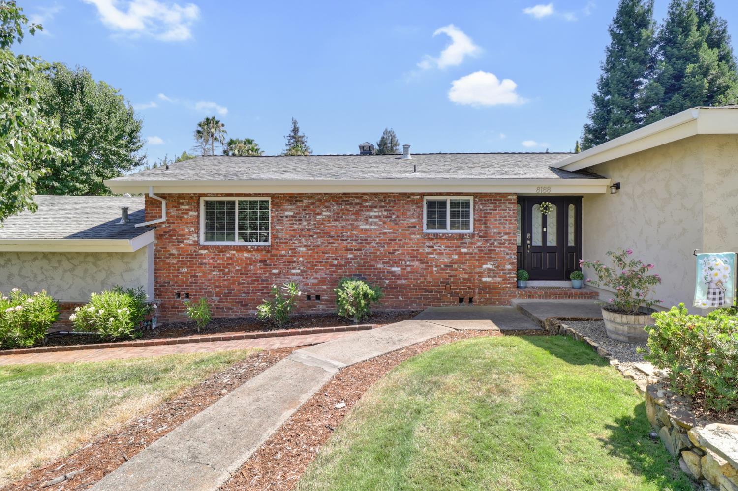 8188 Woodleaf Drive