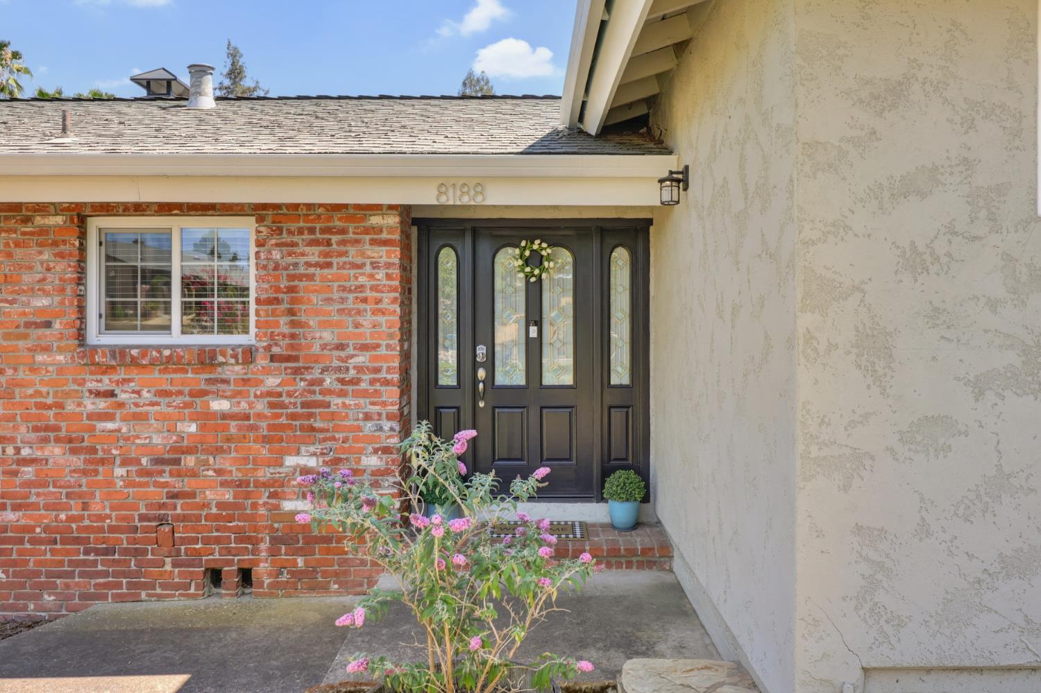 8188 Woodleaf Drive