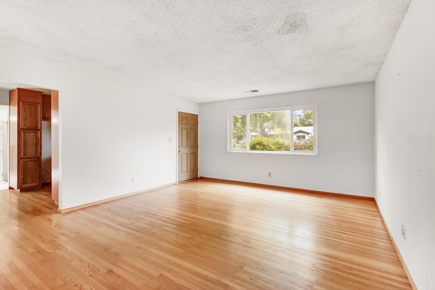 2507 Lafayette Drive