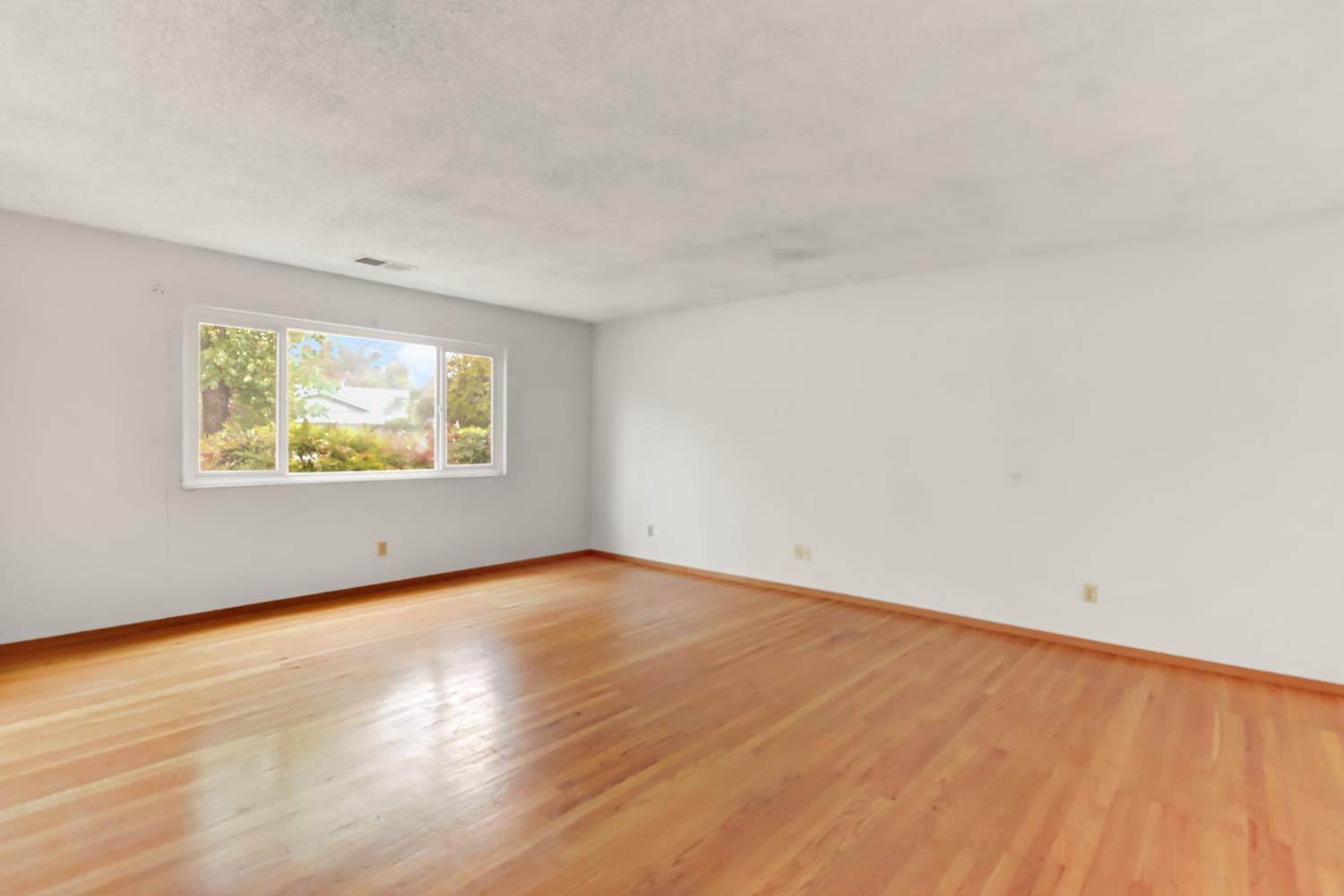 2507 Lafayette Drive