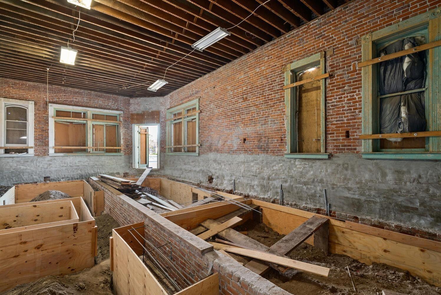 2195 California Street