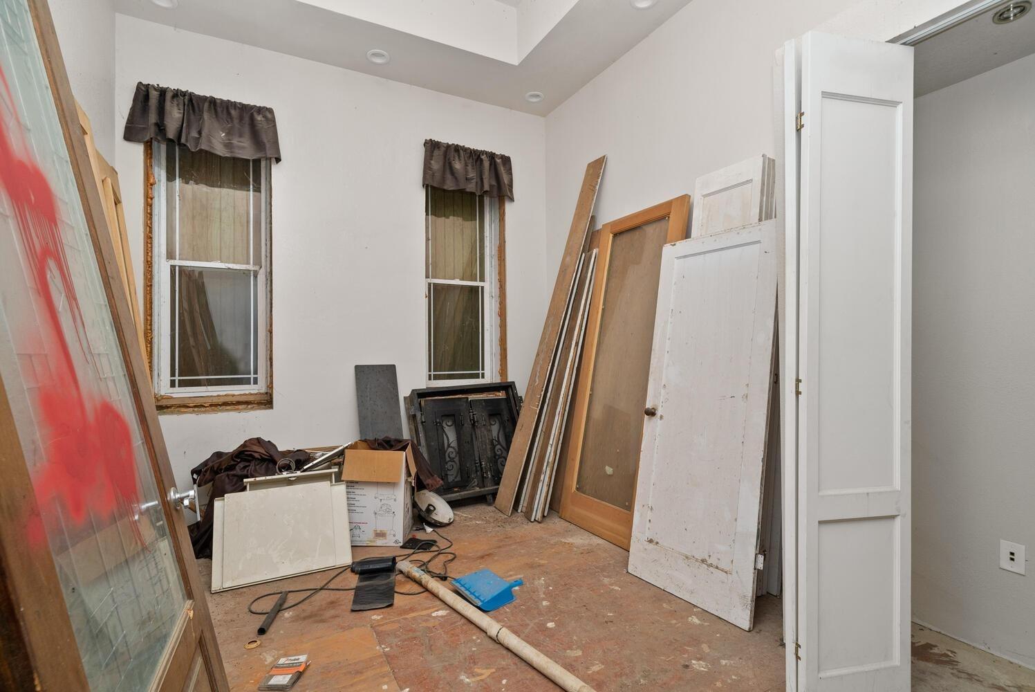 2195 California Street