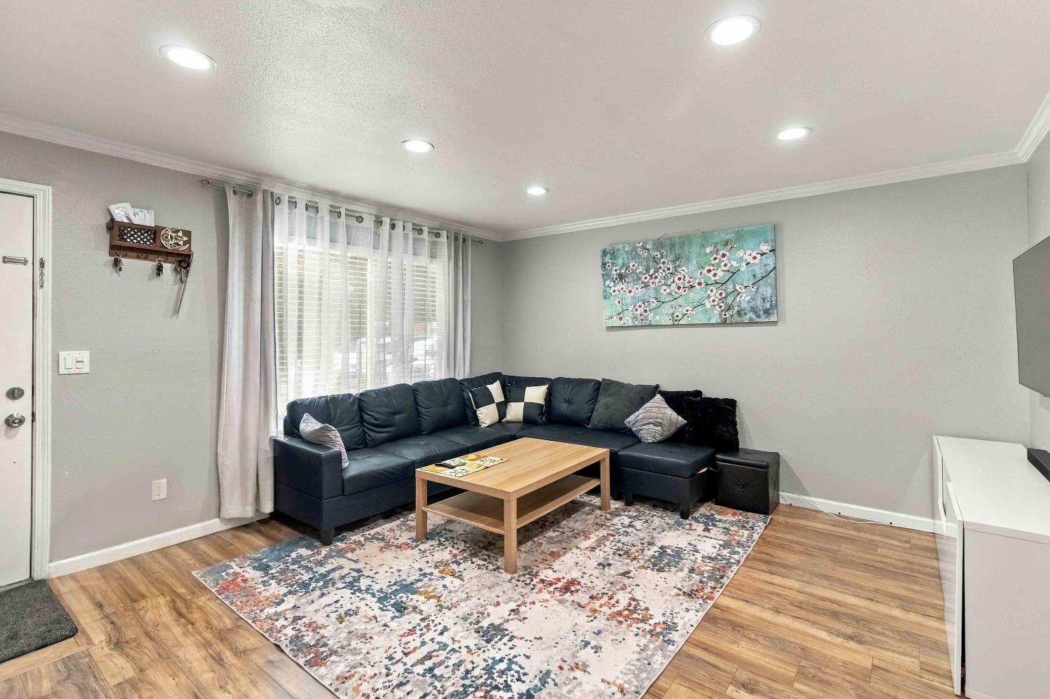 5814 Shadow Creek Drive 3