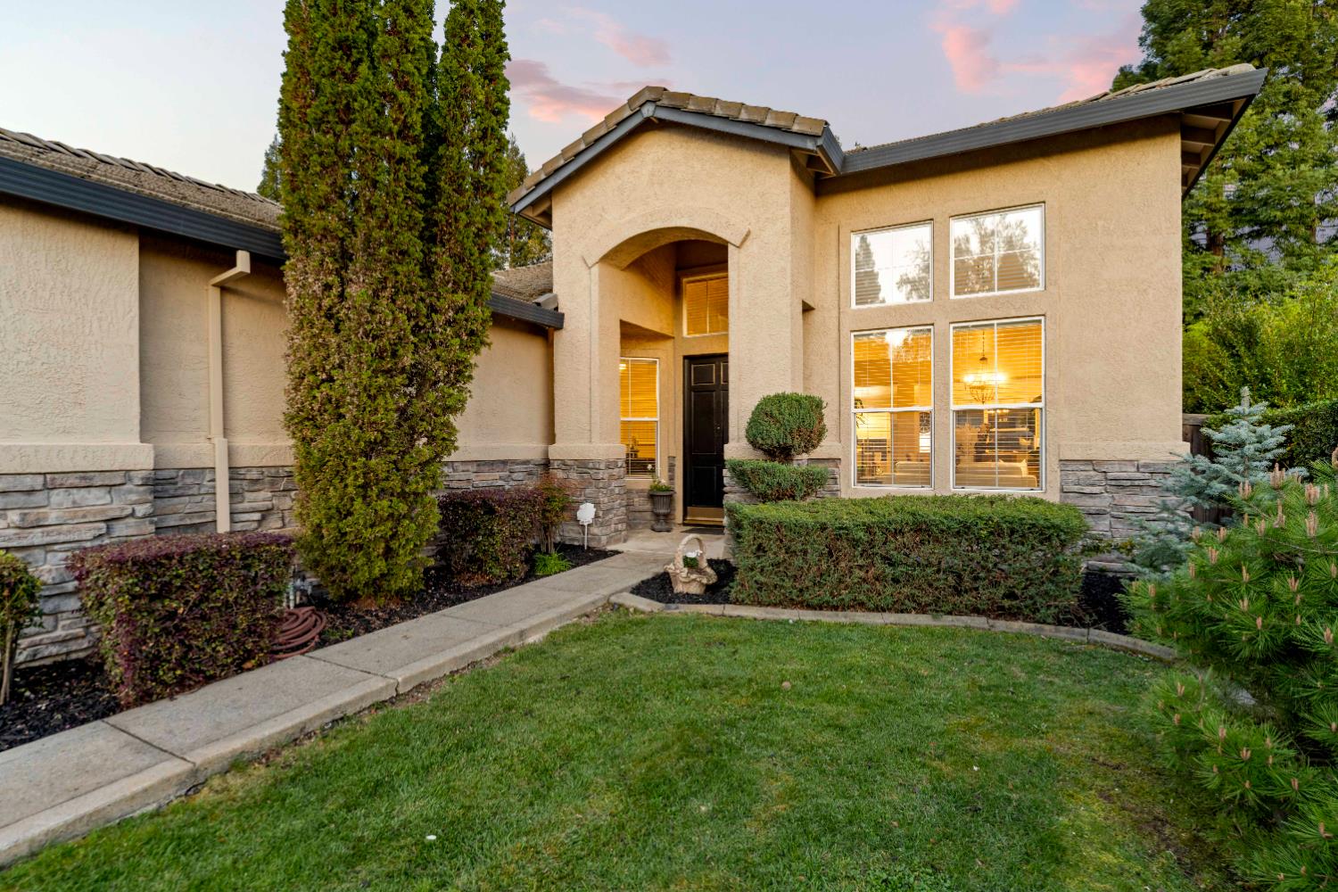 5205 Parkford Circle