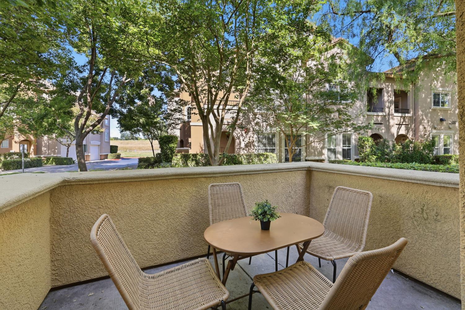 2465 Fontana Street 5