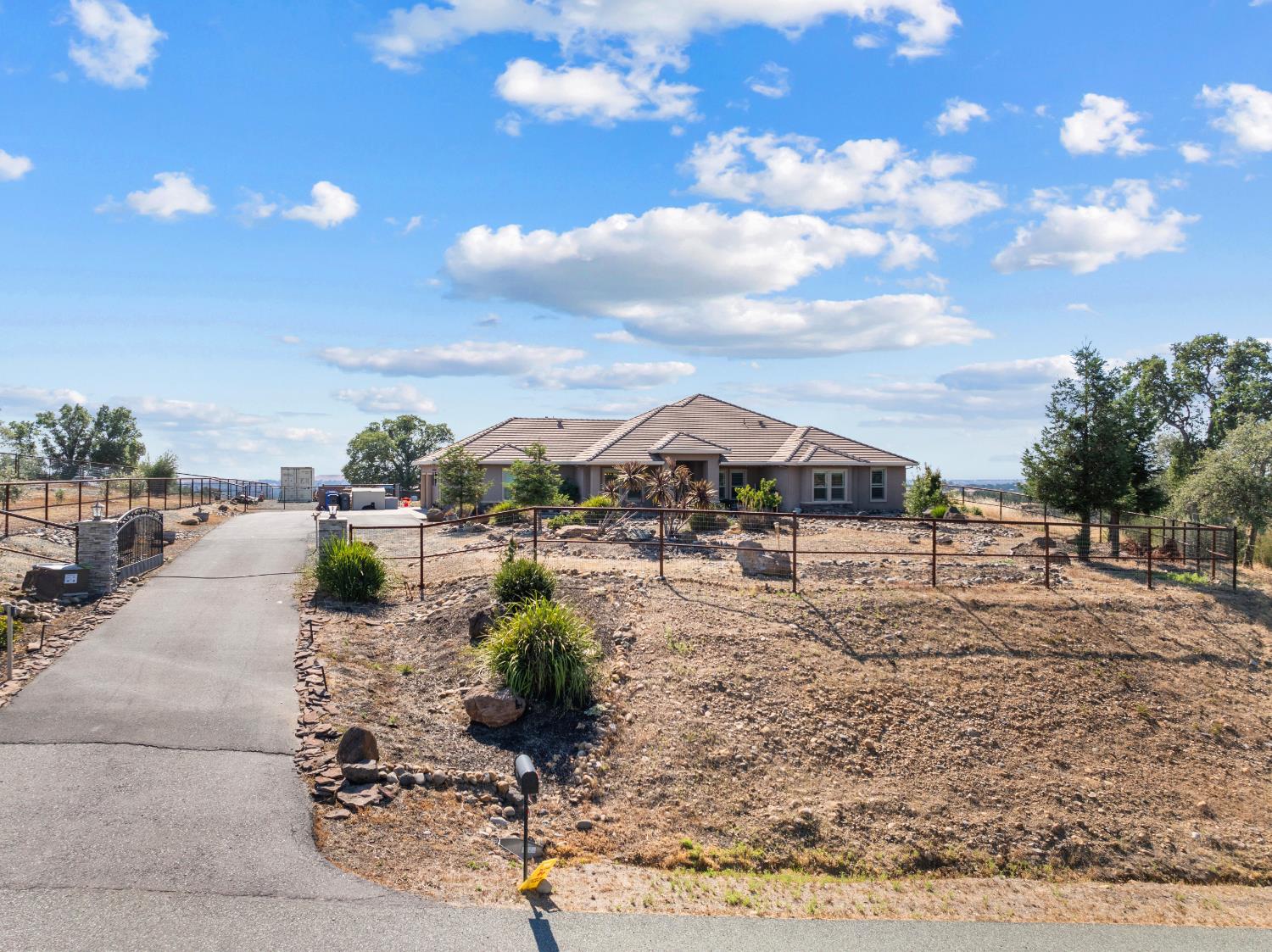 4549 Lake View Road