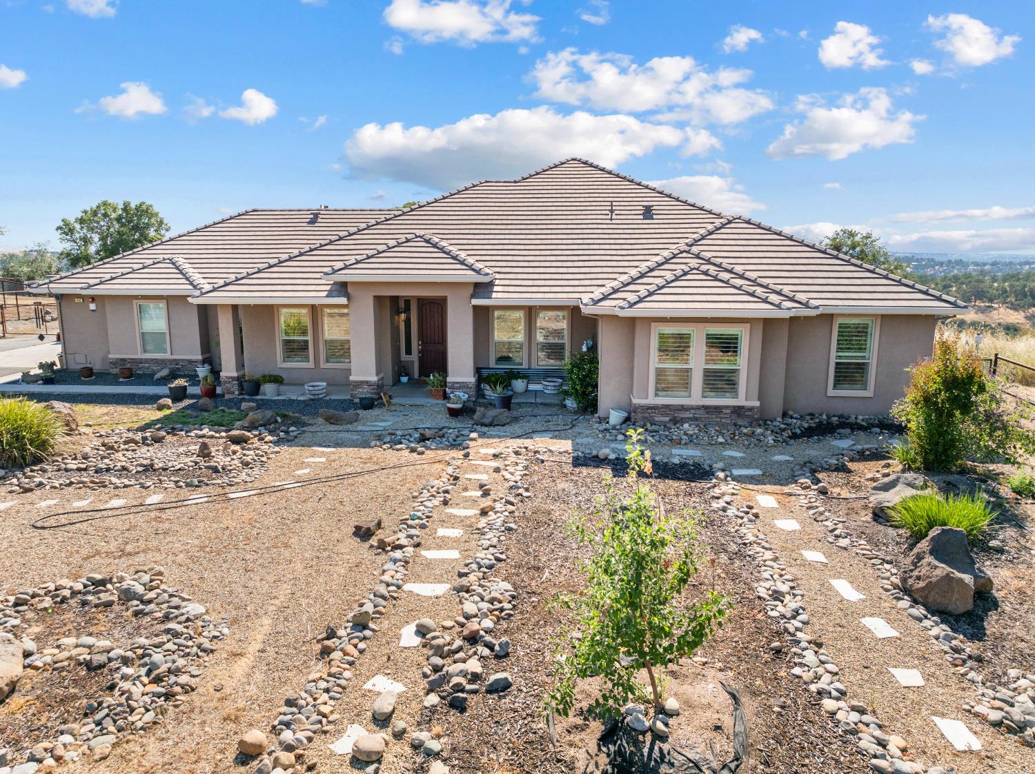 4549 Lake View Road