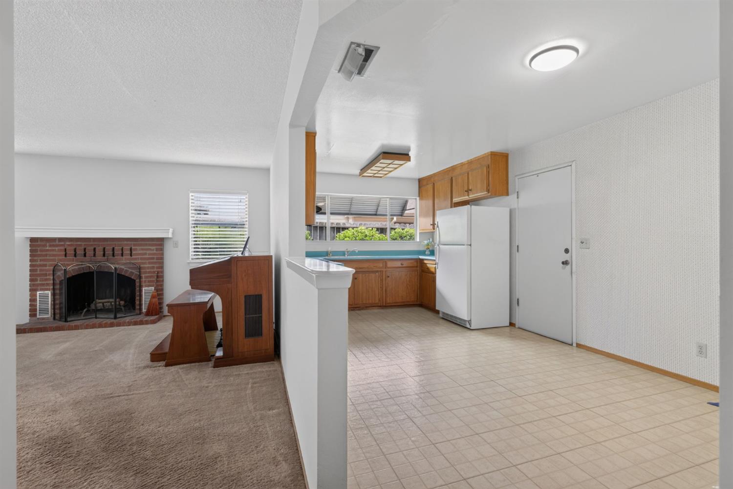 4824 Willowbrook Drive
