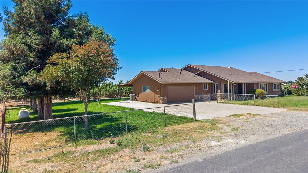 5907 Crow Road