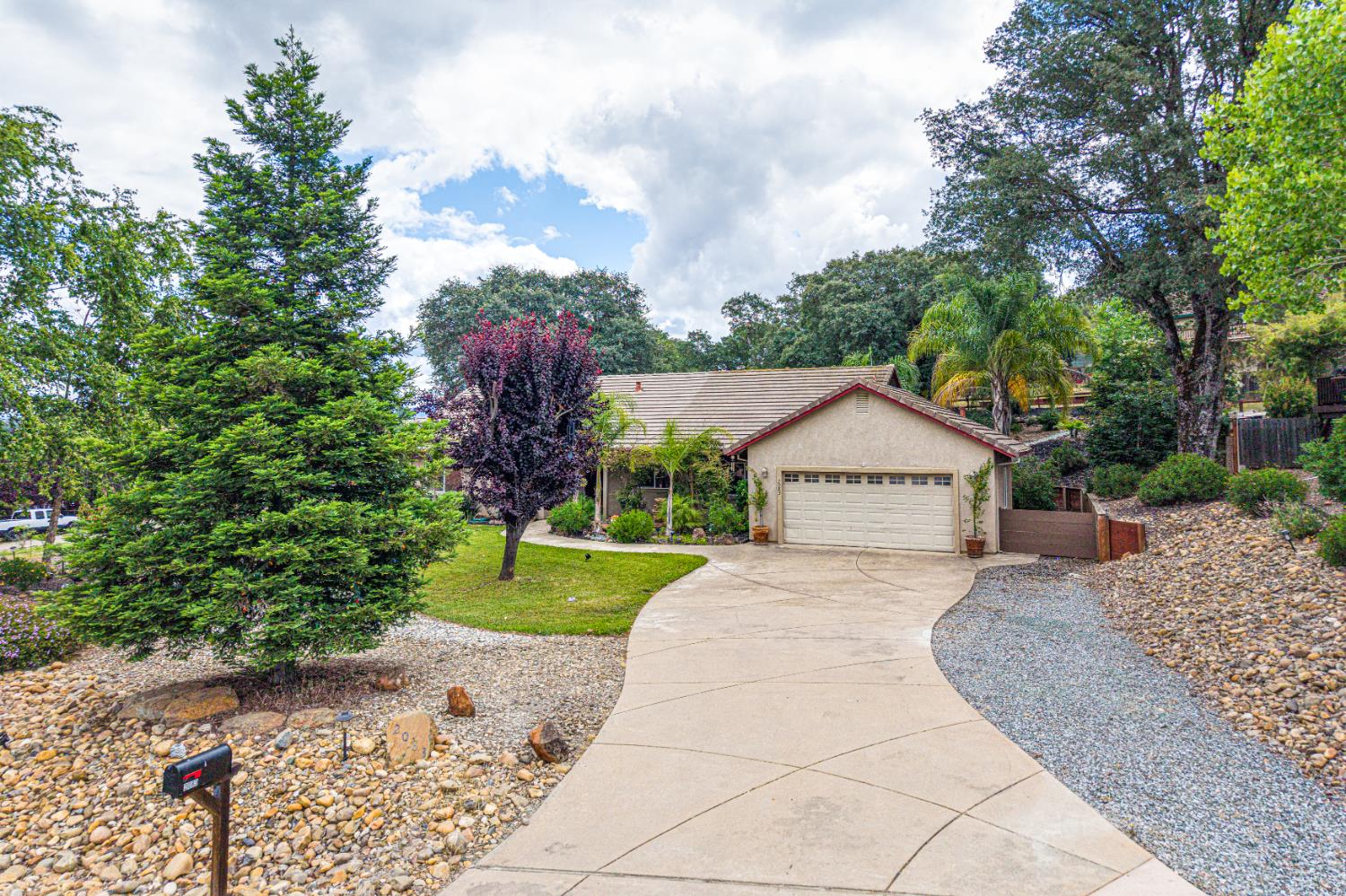 2083 S Highway 26
