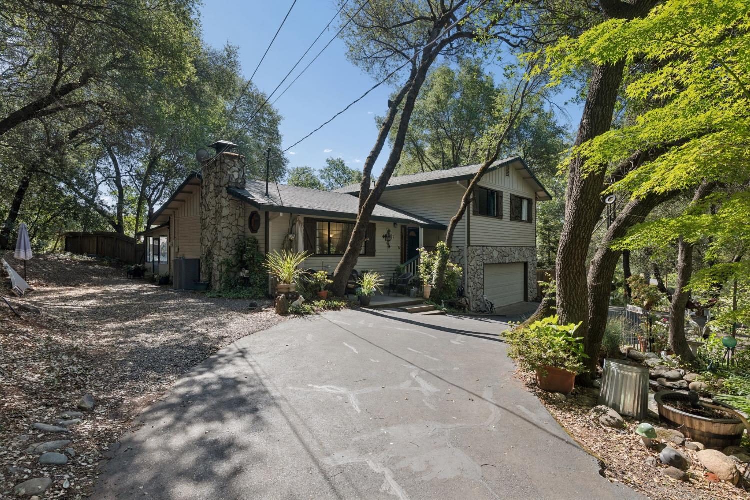 6320 Zamora Drive