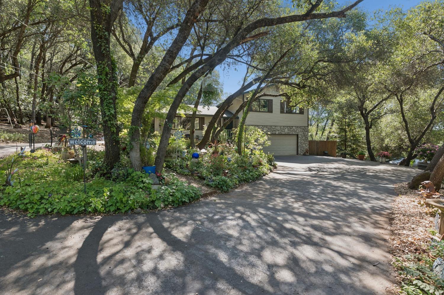 6320 Zamora Drive