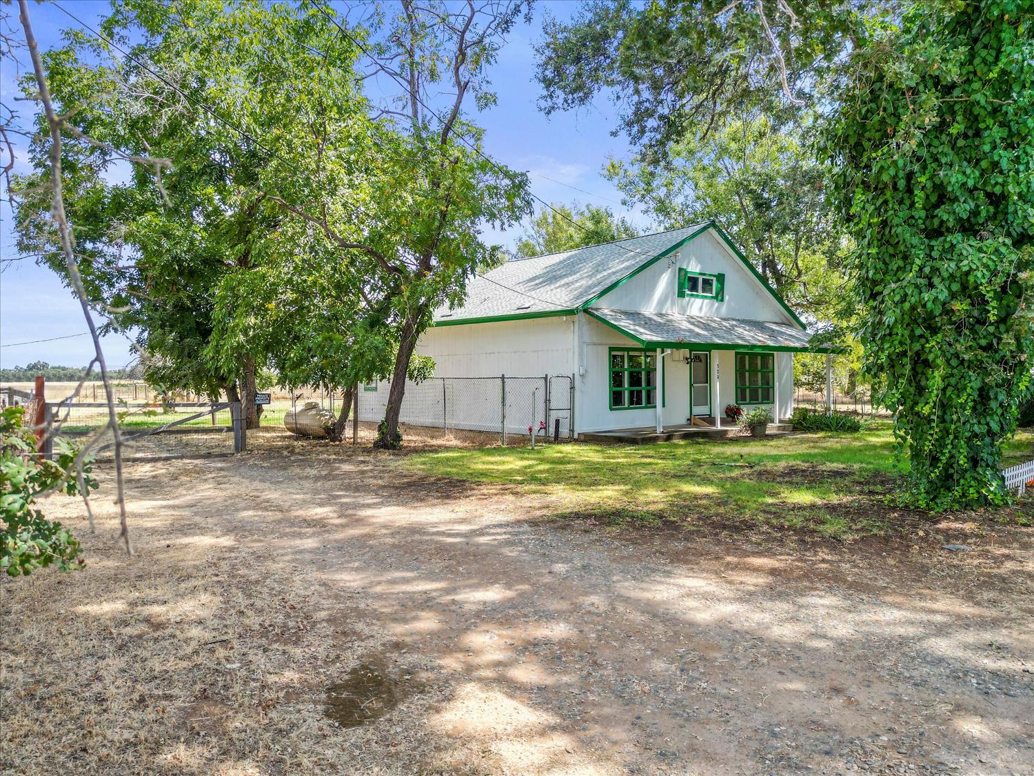 320 W Wise Road