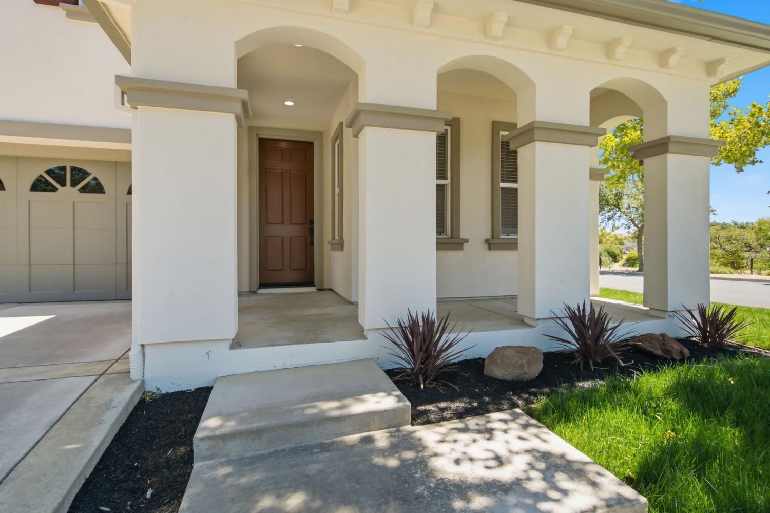 248 S Pacifico Street